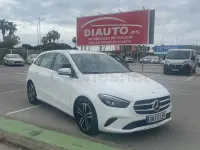 Usado Mercedes B180 116 CV (85 kW) 2021 Blanco Utilitario