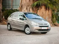 Usado Citroën Xsara Picasso 90 CV (66 kW) 2005 Beige Monovolumen