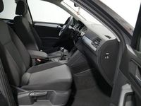 Usado VW Tiguan 122 CV (89 kW) 2022 Gris / plata SUV