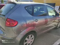 Usado Seat Altea Reference 105 CV (77 kW) 2005 Gris / plata Monovolumen