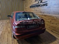 Usado Nissan Primera 90 CV (66 kW) 1997 Granate Berlina