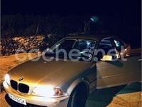 Usado BMW 318 118 CV (86 kW) 1999 Gris / plata Coupe