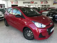 Usado Hyundai i10 66 CV (48 kW) 2017 Granate Utilitario