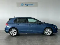Usado VW Golf VIII 115 CV (84 kW) 2025 Azul Berlina