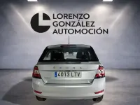 Usado Skoda Fabia Ambition 110 CV (80 kW) 2021 Gris Utilitario