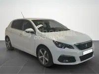Usado Peugeot 308 Allure 100 CV (73 kW) 2019 Blanco Berlina