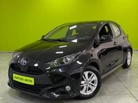 Usado Toyota Yaris Hybrid Business Edition 116 CV (85 kW) 2021 Negro Berlina