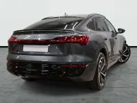Usado Audi Q8 Sportback e-tron S-Line 250 kW (340 CV) 2025 Gris SUV