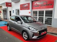 Usado Hyundai i10 84 CV (61 kW) 2022 Beige Utilitario
