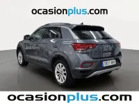 Usado VW T-Roc Life 110 CV (80 kW) 2024 Gris / plata SUV