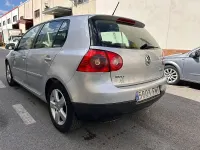 Usado VW Golf VI Highline 140 CV (102 kW) 2008 Gris / plata Utilitario