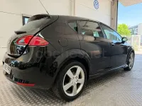 Usado Seat Leon Sport 140 CV (102 kW) 2007 Negro Utilitario
