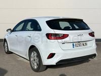 Usado Kia Ceed 136 CV (100 kW) 2023 Blanco Utilitario