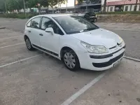 Usado Citroën C4 Exclusive 110 CV (80 kW) 2005 Blanco Berlina