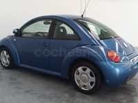 Usado VW New Beetle 90 CV (66 kW) 1999 Azul Utilitario