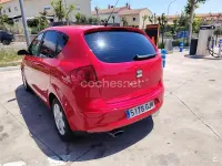 Usado Seat Altea Stylance 105 CV (77 kW) 2008 Rojo Monovolumen
