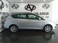 Usado Seat Altea XL Style 105 CV (77 kW) 2011 Gris / plata Monovolumen