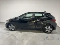 Begagnad Hyundai i20 84 HK (61 kW) 2024 Svart Halvkombi