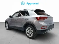 Usado VW T-Roc 150 CV (110 kW) 2026 Gris / plata SUV