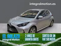 Usado Toyota Yaris Hybrid Active 116 CV (85 kW) 2025 Gris Berlina