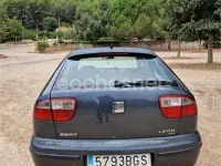 Usado Seat Leon 110 CV (80 kW) 2001 Negro Utilitario