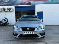 Usado Seat Leon Style 130 CV (95 kW) 2019 Gris / plata Berlina