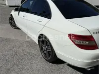 Usado Mercedes C220 170 CV (125 kW) 2010 Blanco Berlina