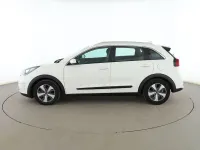 Usado Kia Niro 141 CV (103 kW) 2017 Blanco SUV