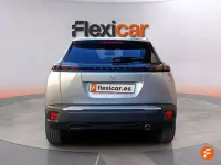 Usado Peugeot 2008 Allure 131 CV (96 kW) 2023 Gris SUV