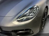 Usado Porsche Panamera 4S 440 CV (323 kW) 2018 Gris / plata Utilitario