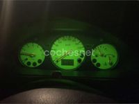 Usado Ford Fiesta Trend 60 CV (44 kW) 2002 Gris / plata Utilitario