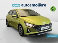 Usado Hyundai i20 84 CV (61 kW) 2024 Verde Utilitario