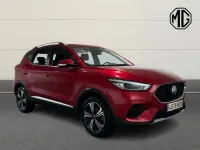 Usado MG ZS Comfort 106 CV (77 kW) 2025 Rojo SUV