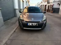 Usado Renault Clio Dynamique 90 CV (66 kW) 2012 Blanco Utilitario