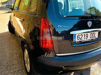 Usado Lancia Musa 95 CV (69 kW) 2004 Negro Monovolumen