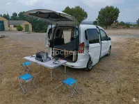 Usado Ford Tourneo Courier Trend 95 CV (69 kW) 2016 Blanco Monovolumen