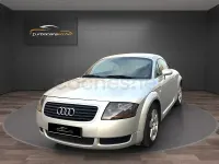 Usado Audi TT 180 CV (132 kW) 2000 Gris / plata Coupe