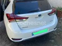 Usado Toyota Auris Hybrid Active 136 CV (100 kW) 2018 Blanco Familiar