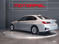 Usado BMW 320e Comfort Edition 190 CV (139 kW) 2021 Gris / plata Berlina