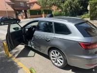 Usado Seat Leon ST FR 150 CV (110 kW) 2017 Gris / plata Familiar