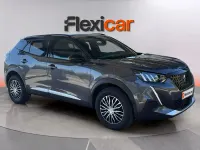 Usado Peugeot 2008 GT 131 CV (96 kW) 2023 Gris SUV
