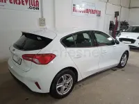 Usado Ford Focus Trend 120 CV (88 kW) 2020 Blanco Berlina