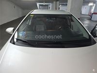 Usado Toyota Auris Hybrid Edition 136 CV (100 kW) 2018 Blanco Berlina