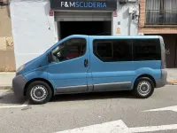 Usado Opel Vivaro 135 CV (99 kW) 2005 Azul Monovolumen