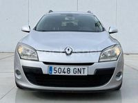 Usado Renault Mégane Dynamique 105 CV (77 kW) 2010 Gris / plata Berlina