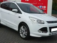 Usado Ford Kuga Trend 120 CV (88 kW) 2015 Blanco SUV