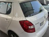 Usado Skoda Fabia Ambition 90 CV (66 kW) 2014 Blanco Berlina