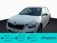 Usado Skoda Kamiq Ambition 110 CV (80 kW) 2021 Blanco SUV