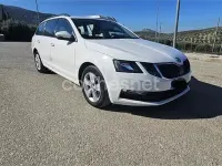 Usado Skoda Octavia Ambition 115 CV (84 kW) 2020 Blanco Familiar