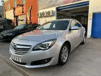Usado Opel Insignia Selective 130 CV (95 kW) 2013 Gris / plata Berlina